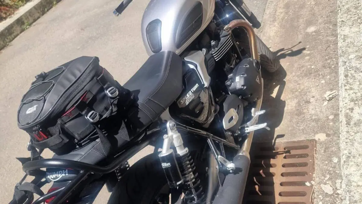 Triumph Speed Twin 900 (2025 - 26)  (4)