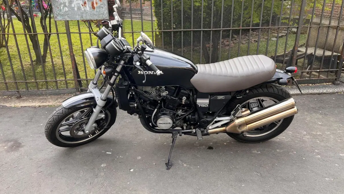 Honda  