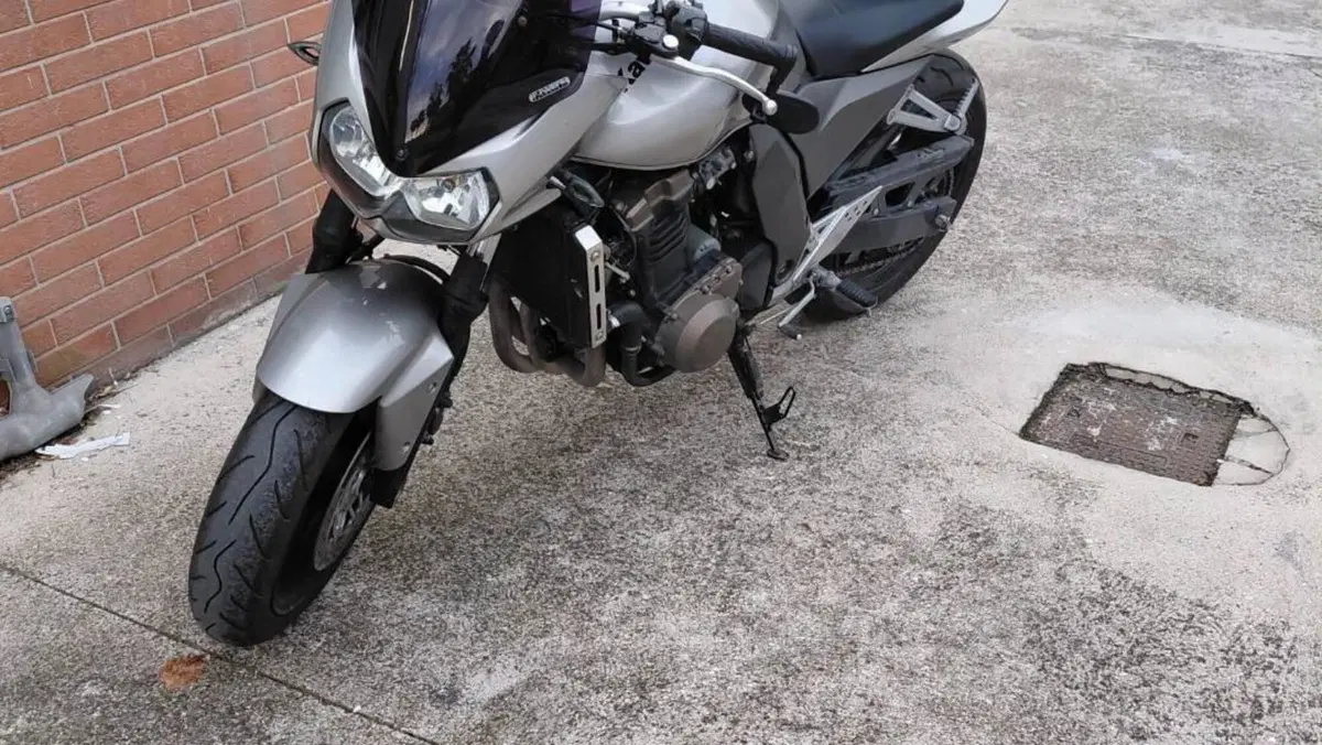 Kawasaki Z 750 (2003 - 06)  (6)