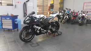 Honda CBR 600 RR (2009 - 12)  (3)