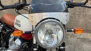 Royal Enfield Interceptor 650 (2021 - 26)  (2)