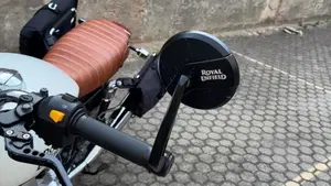 Royal Enfield Interceptor 650 (2021 - 26)  (6)