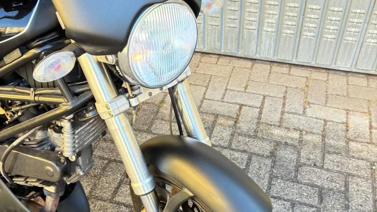 Ducati Monster 900 City I.E. (1999 - 02)  (2)