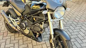 Ducati Monster 900 City I.E. (1999 - 02)  (15)