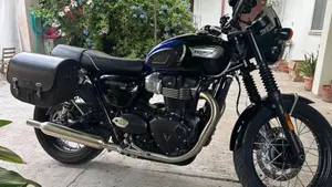 Triumph Bonneville T100 Stealth Edition (2024)  (6)