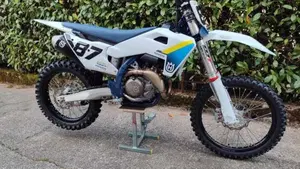 Husqvarna FC 450 (2025)  (3)