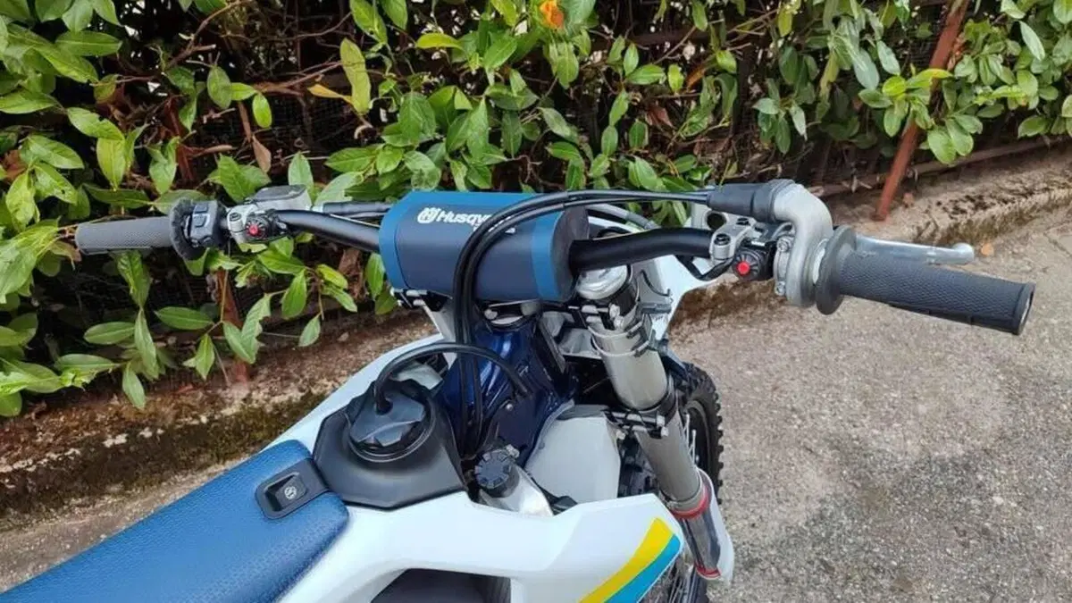 Husqvarna FC 450 (2025)  (7)