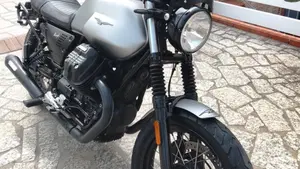 Moto Guzzi V7 III Rough (2018 - 20)  (16)