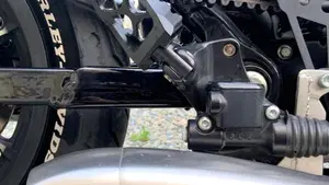 Harley-Davidson 883 Iron (2012 - 14) - XL 883N  (4)