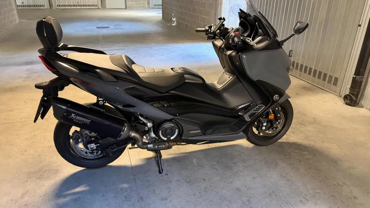Yamaha T-Max 560 Tech Max (2021) 