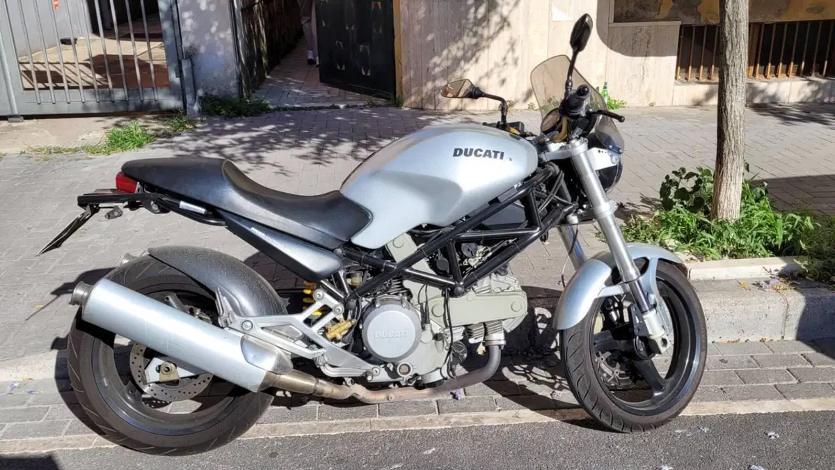 Ducati Monster 400 (2000 - 02) 