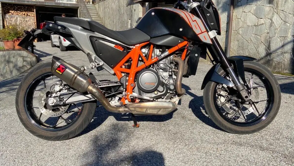 KTM 690 Duke (2012 - 16)  (2)