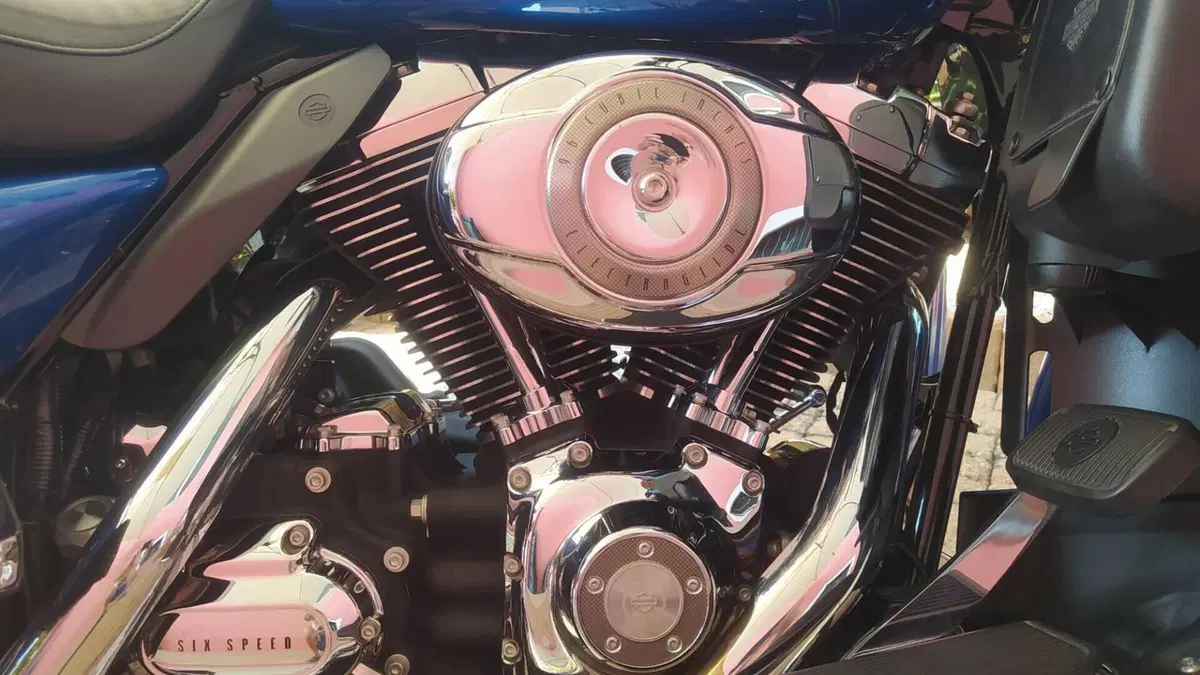 Harley-Davidson 1584 Electra Glide Ultra Classic (2008 - 13) - FLHTCU  (2)