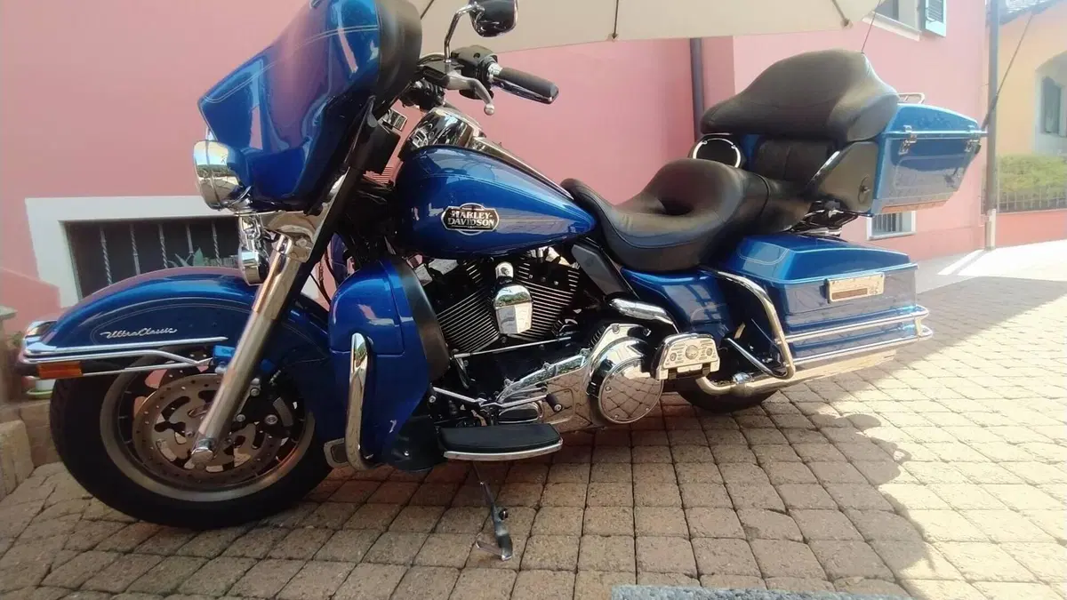 Harley-Davidson 1584 Electra Glide Ultra Classic (2008 - 13) - FLHTCU  (5)