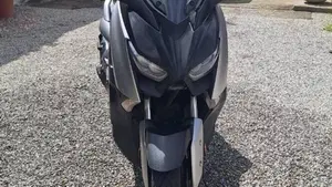 Yamaha X-Max 400 ABS (2017 - 20)  (4)