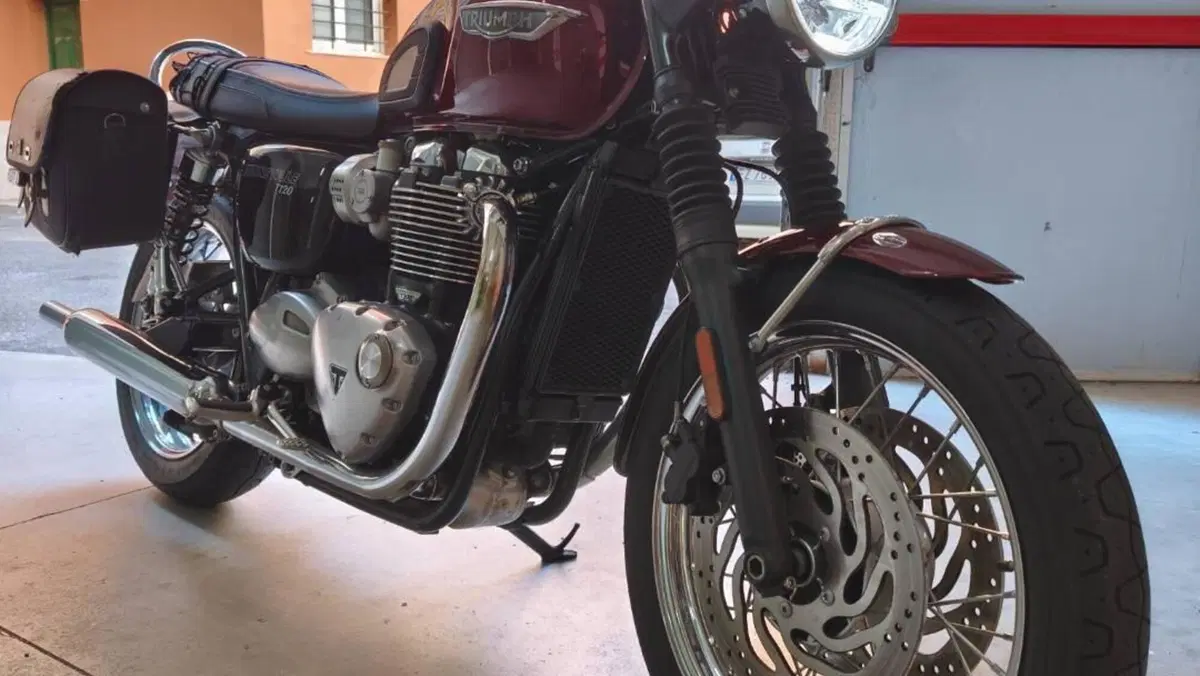 Triumph Bonneville T120 (2016 - 20) 