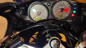 Kawasaki Ninja 900 ZX-9R (1998 - 01)  (6)
