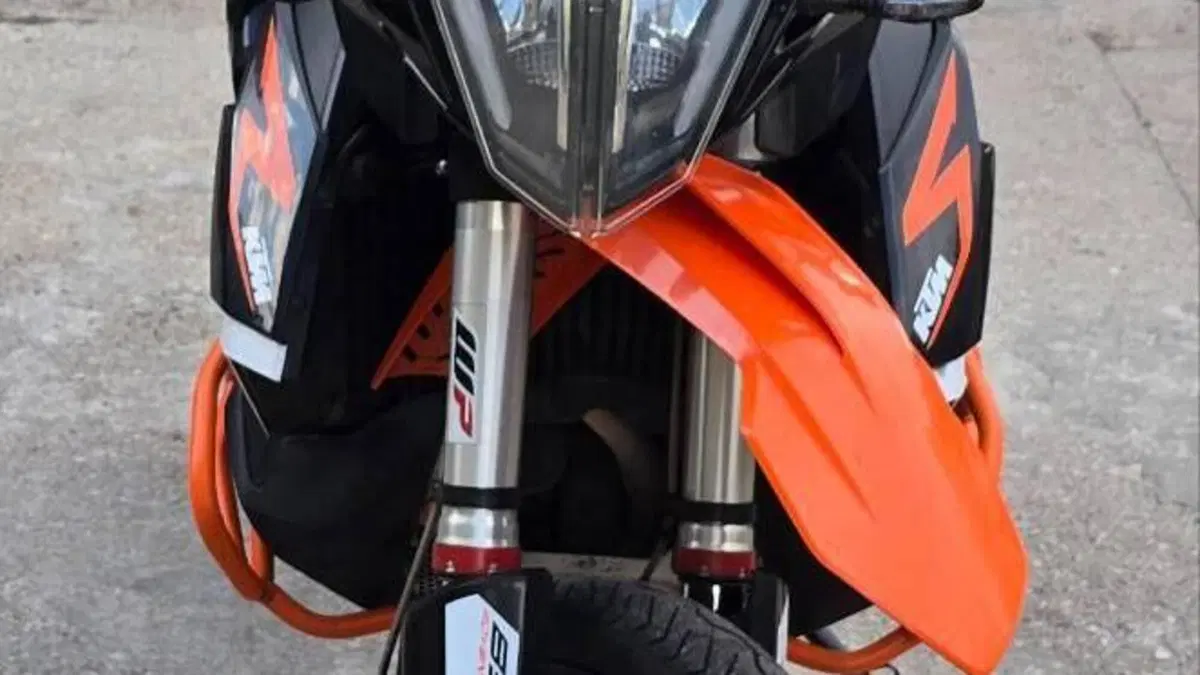 KTM 890 Adventure R (2022)  (3)