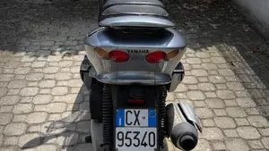 Yamaha Majesty 125 (2000 - 06)  (2)