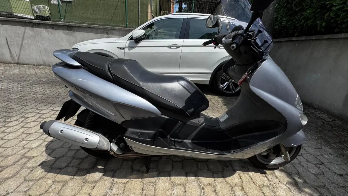 Yamaha Majesty 125 (2000 - 06)  (4)