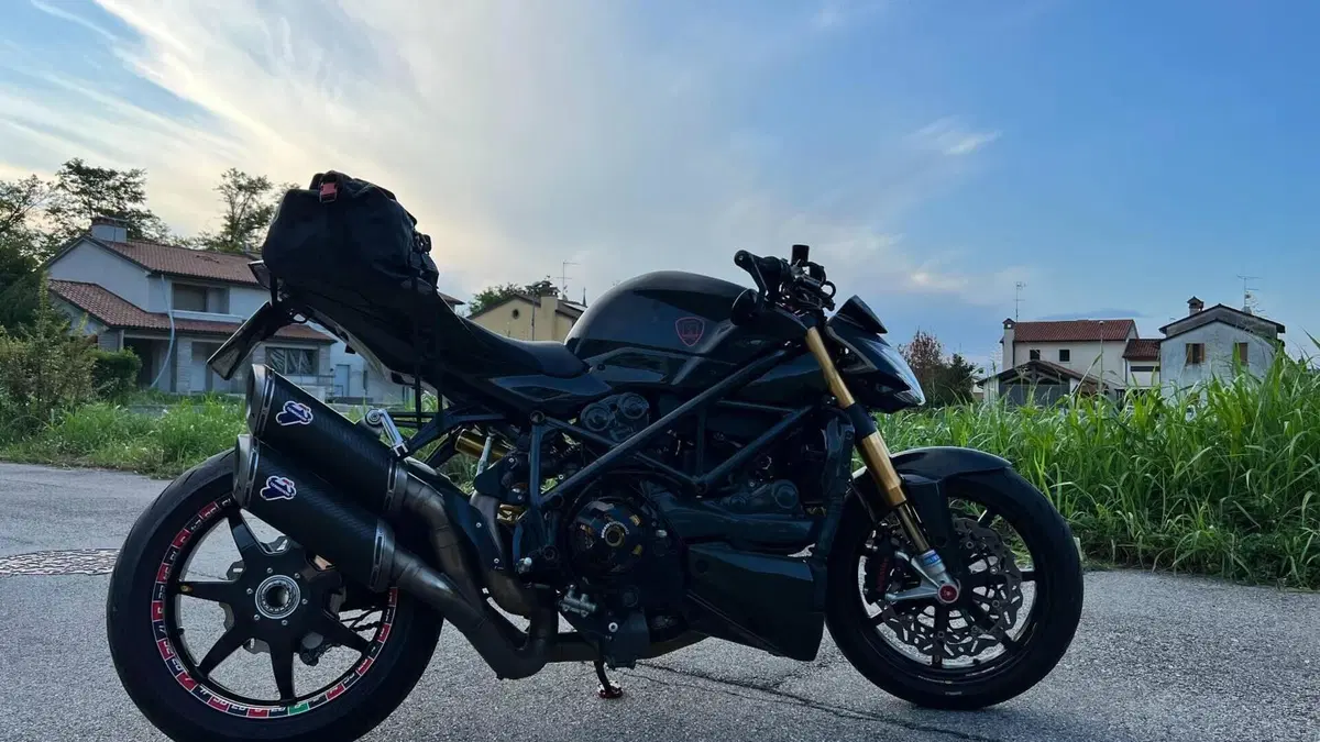 Ducati Streetfighter S (2009 - 14)  (5)
