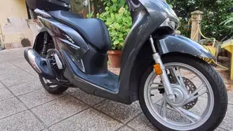 Honda SH 150i (2020 - 23) usata