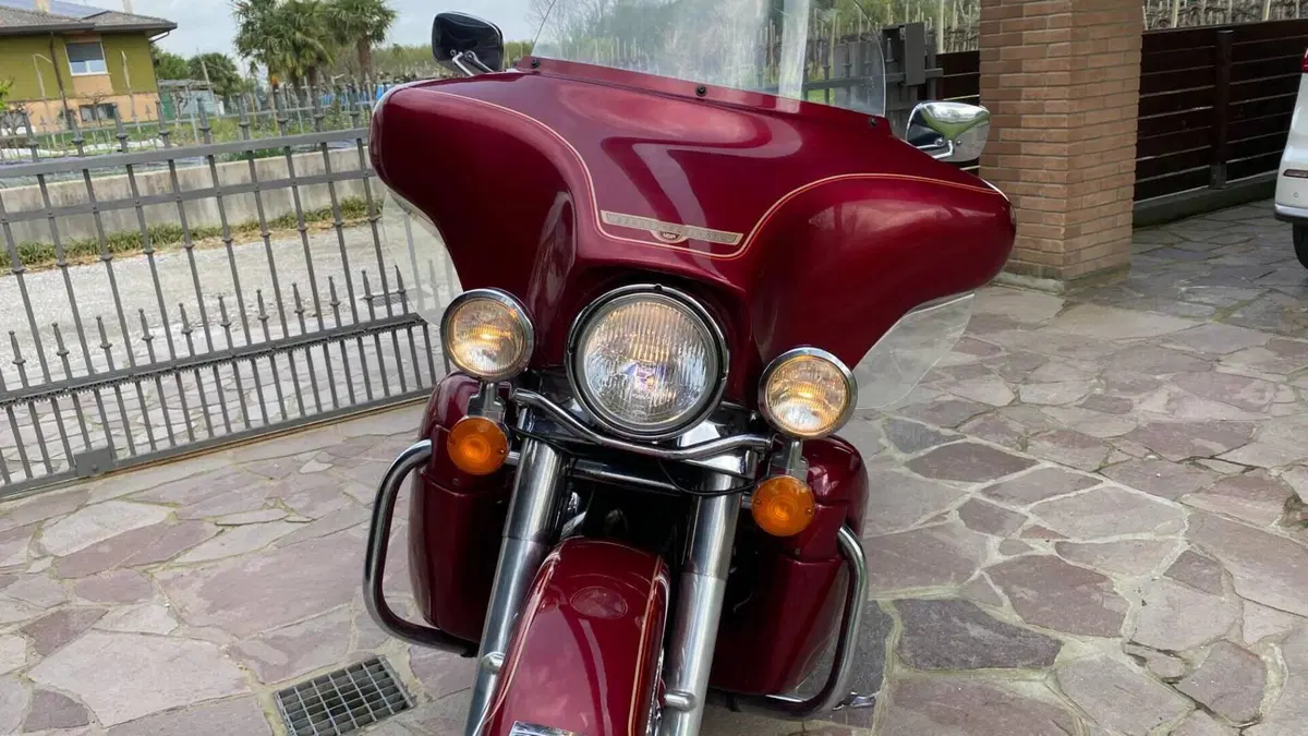 Harley-Davidson 1340 Electra Glide Ultra Classic (1994 - 98) - FLHTCU  (3)