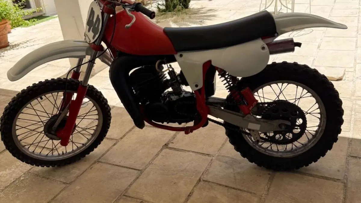 Aprilia   (2)