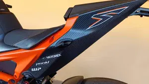KTM 1290 Super Duke RR (2023)  (2)