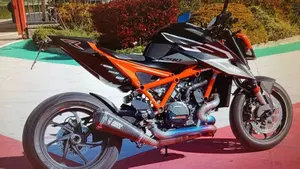 KTM 1290 Super Duke RR (2023)  (7)