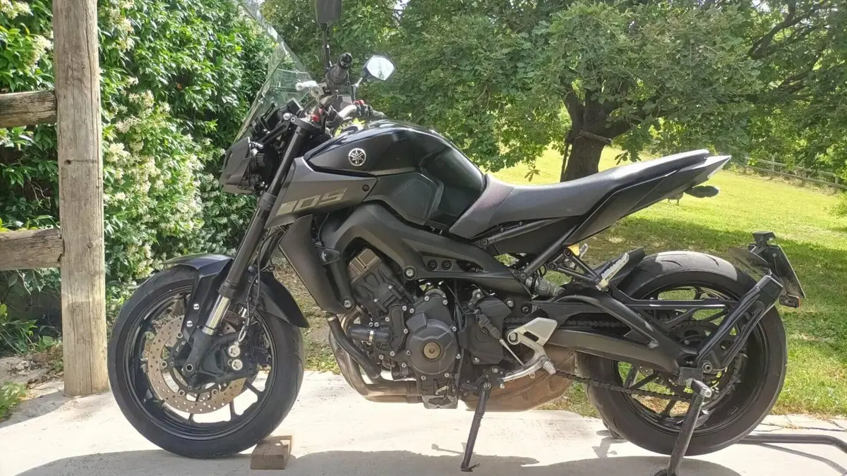 Yamaha MT-09 (2017 - 20)  (3)
