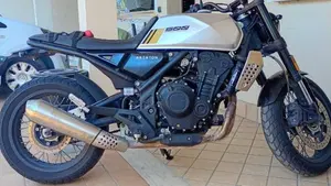 Brixton Motorcycles Crossfire 500 X (2021 - 26)  (2)