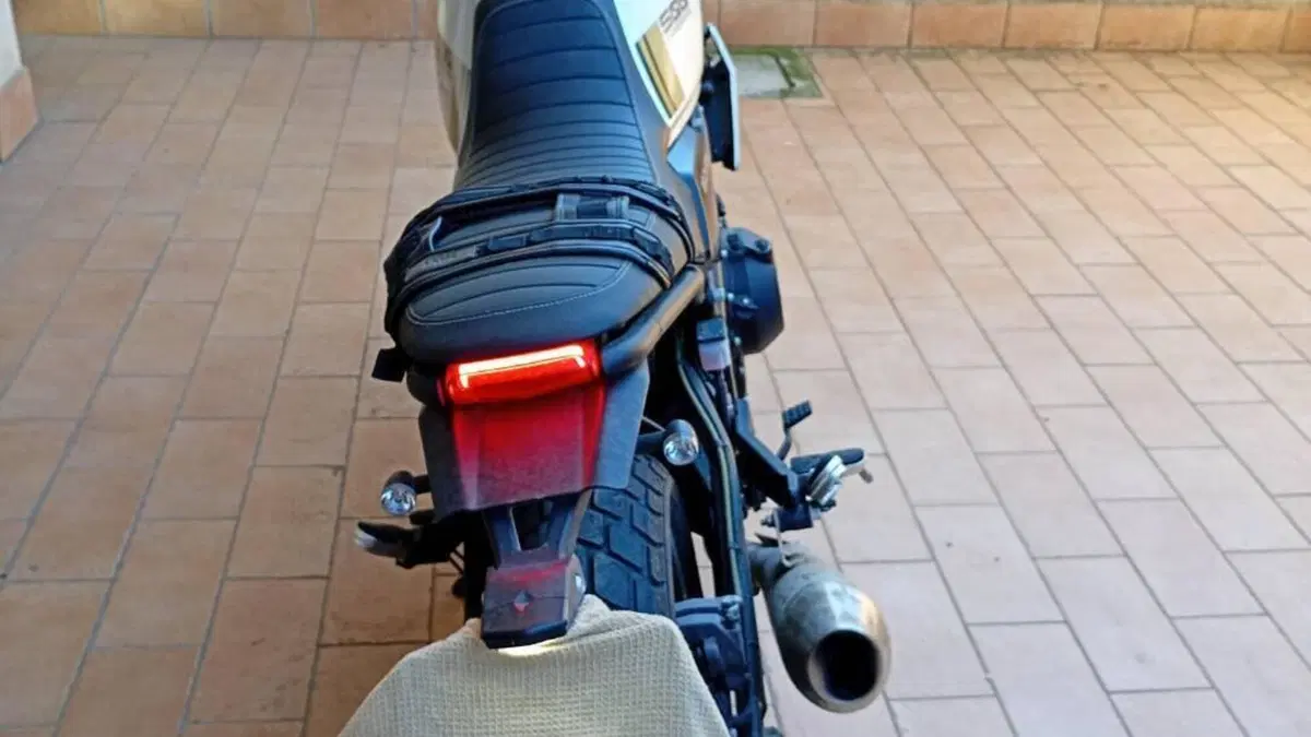 Brixton Motorcycles Crossfire 500 X (2021 - 26)  (5)