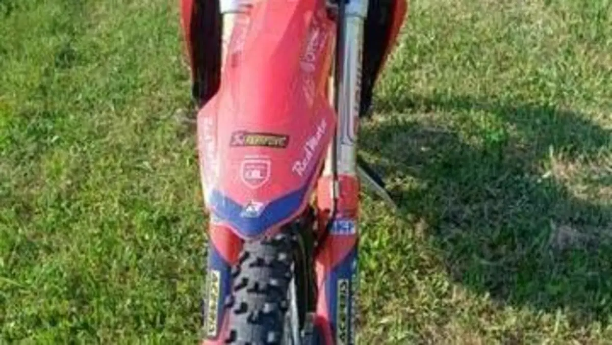 Honda CRF 300RX Enduro Special (2025)  (3)