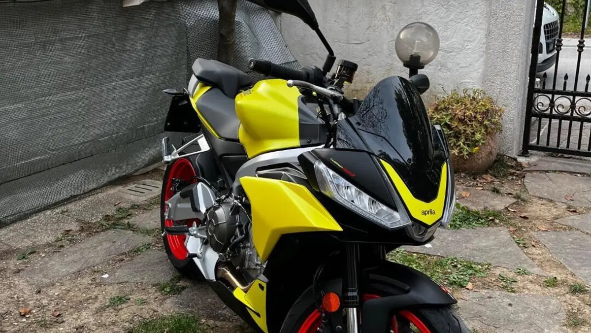 Aprilia Tuono 660 (2021 - 25)  (2)