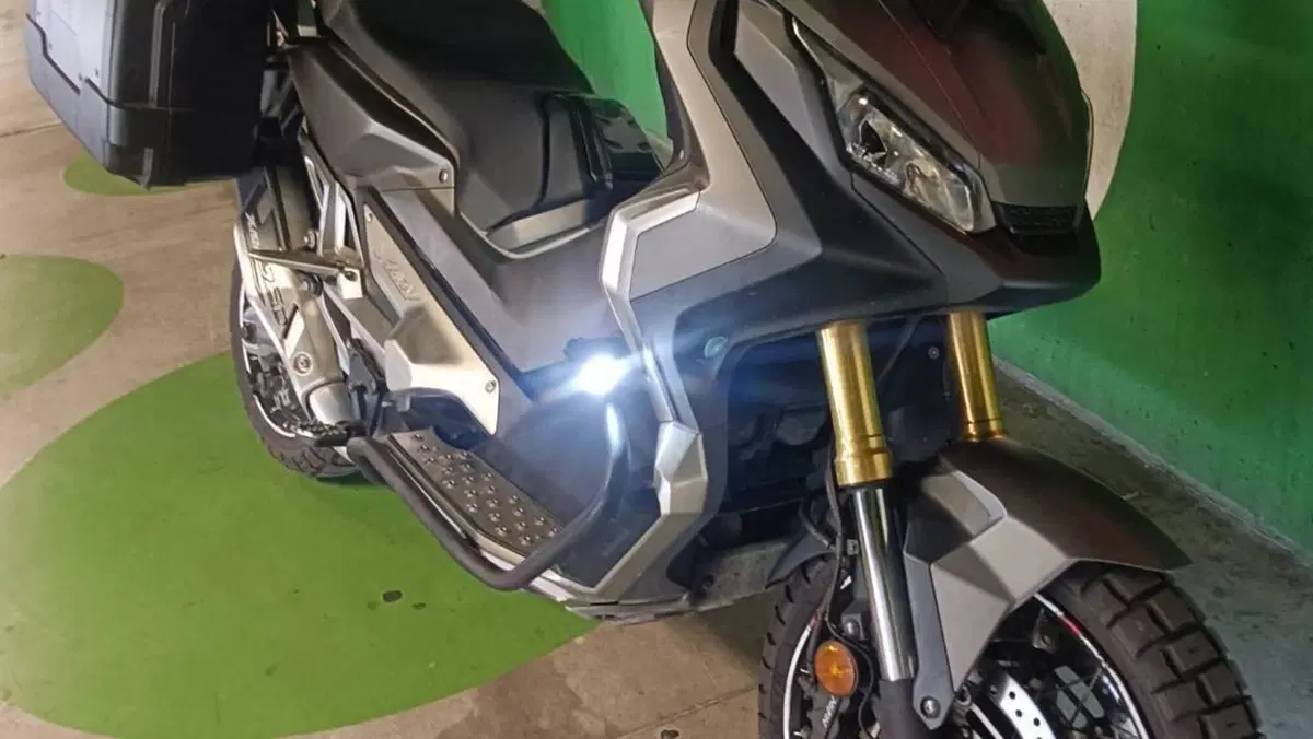 Honda X-ADV 750 (2018 - 20)  (4)
