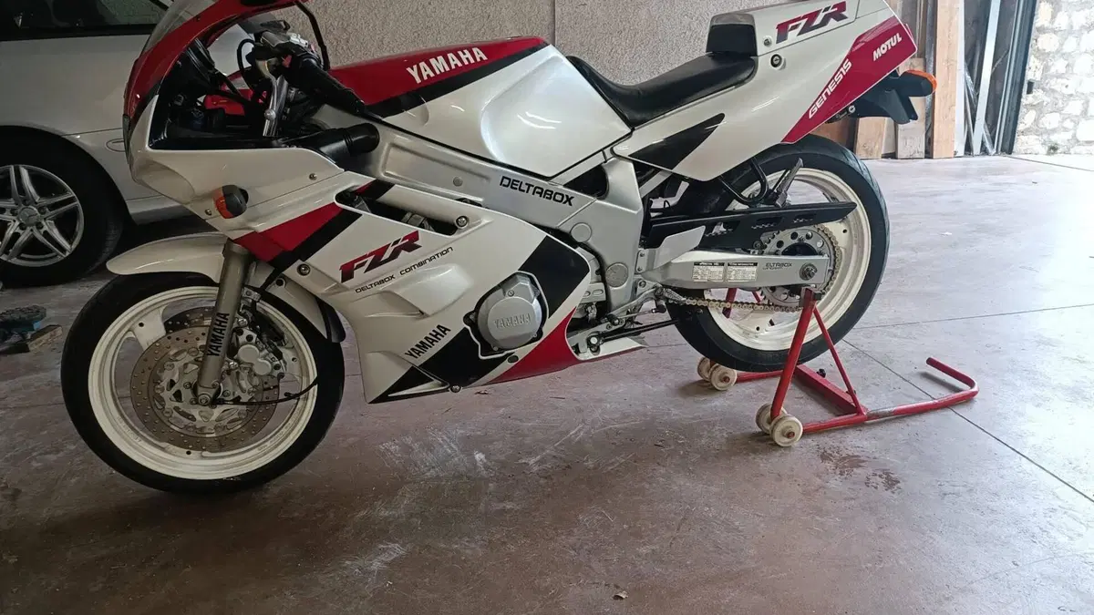Yamaha   (5)