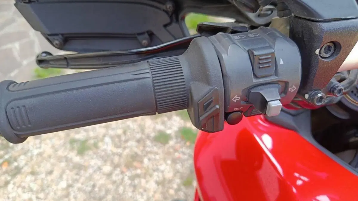 Ducati Multistrada 1200 ABS (2010 - 12)  (6)