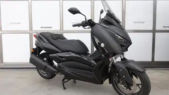 Yamaha X-Max 300 Tech Max (2020) usata