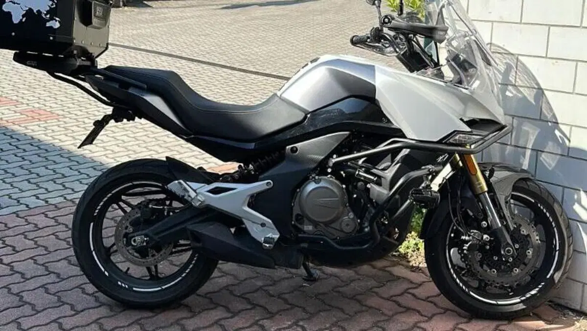 CFMOTO 650MT (2021 - 24)  (9)