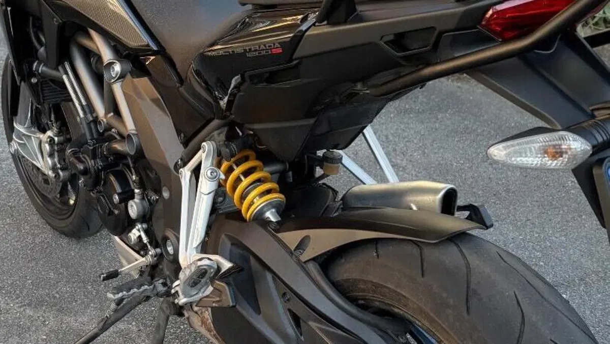 Ducati Multistrada 1200 S Touring (2010 - 12)  (13)