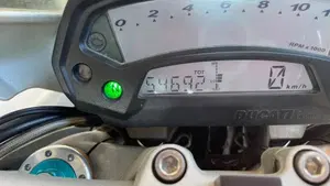 Ducati Monster 1100 S (2009-10)  (7)