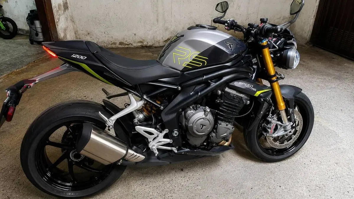 Triumph Speed Triple 1200 RS (2025 - 26)  (7)