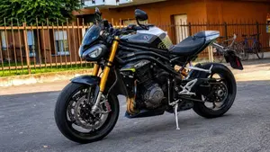Triumph Speed Triple 1200 RS (2025 - 26)  (8)