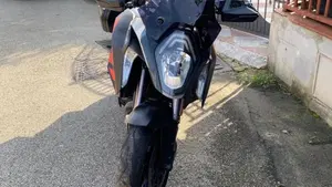 KTM 1290 Super Duke GT ABS (2016 - 18)  (2)