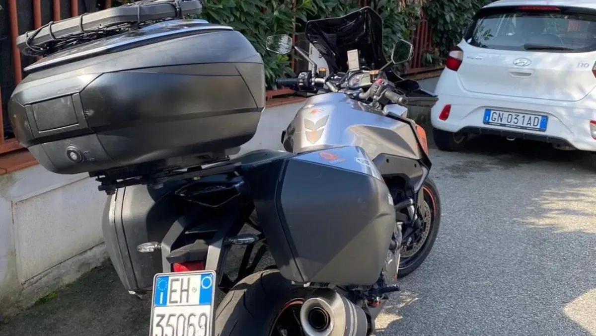 KTM 1290 Super Duke GT ABS (2016 - 18)  (3)