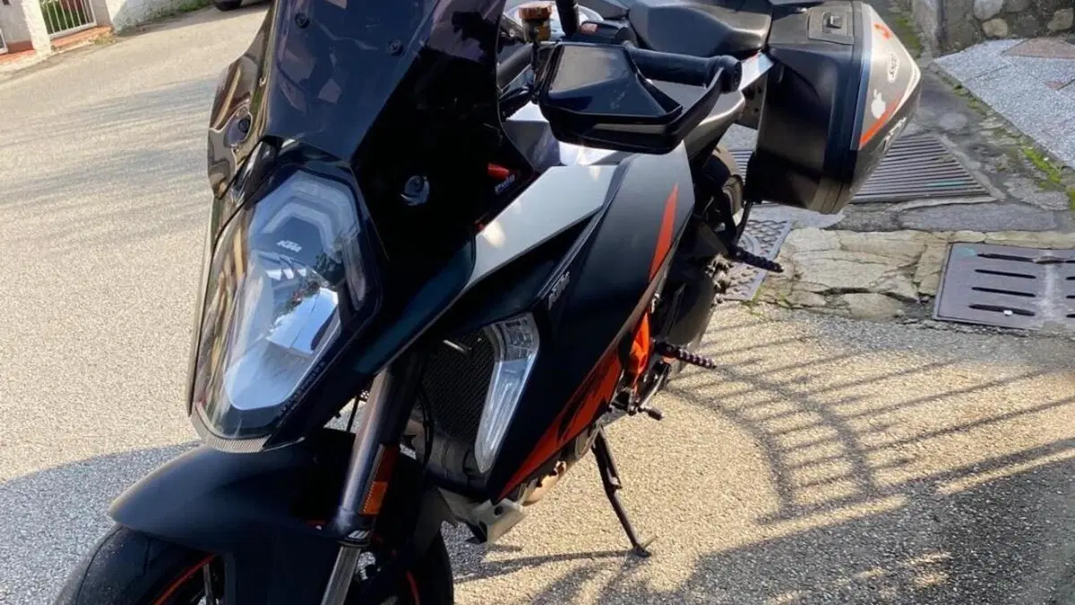 KTM 1290 Super Duke GT ABS (2016 - 18)  (6)