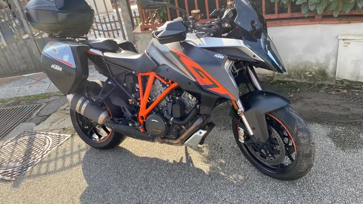 KTM 1290 Super Duke GT ABS (2016 - 18)  (7)