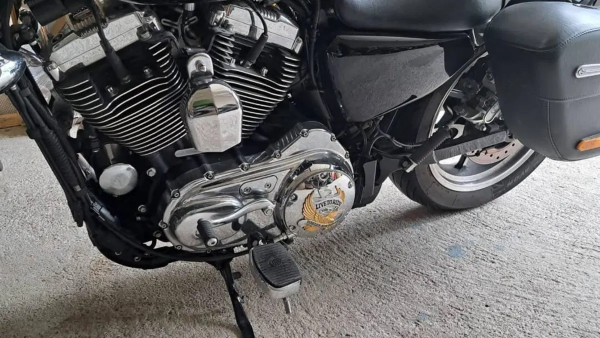 Harley-Davidson 1200T SuperLow (2017 - 20) - XL1200T  (2)