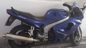 Triumph Sprint 955 ST 